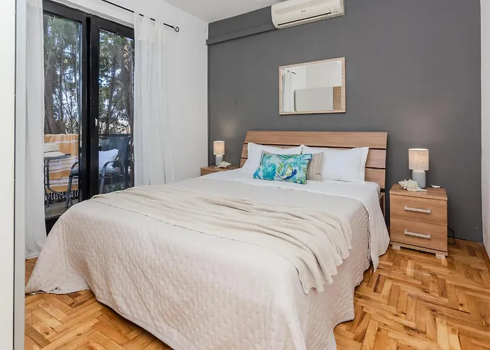 Апартаменты Cdi379 Нин